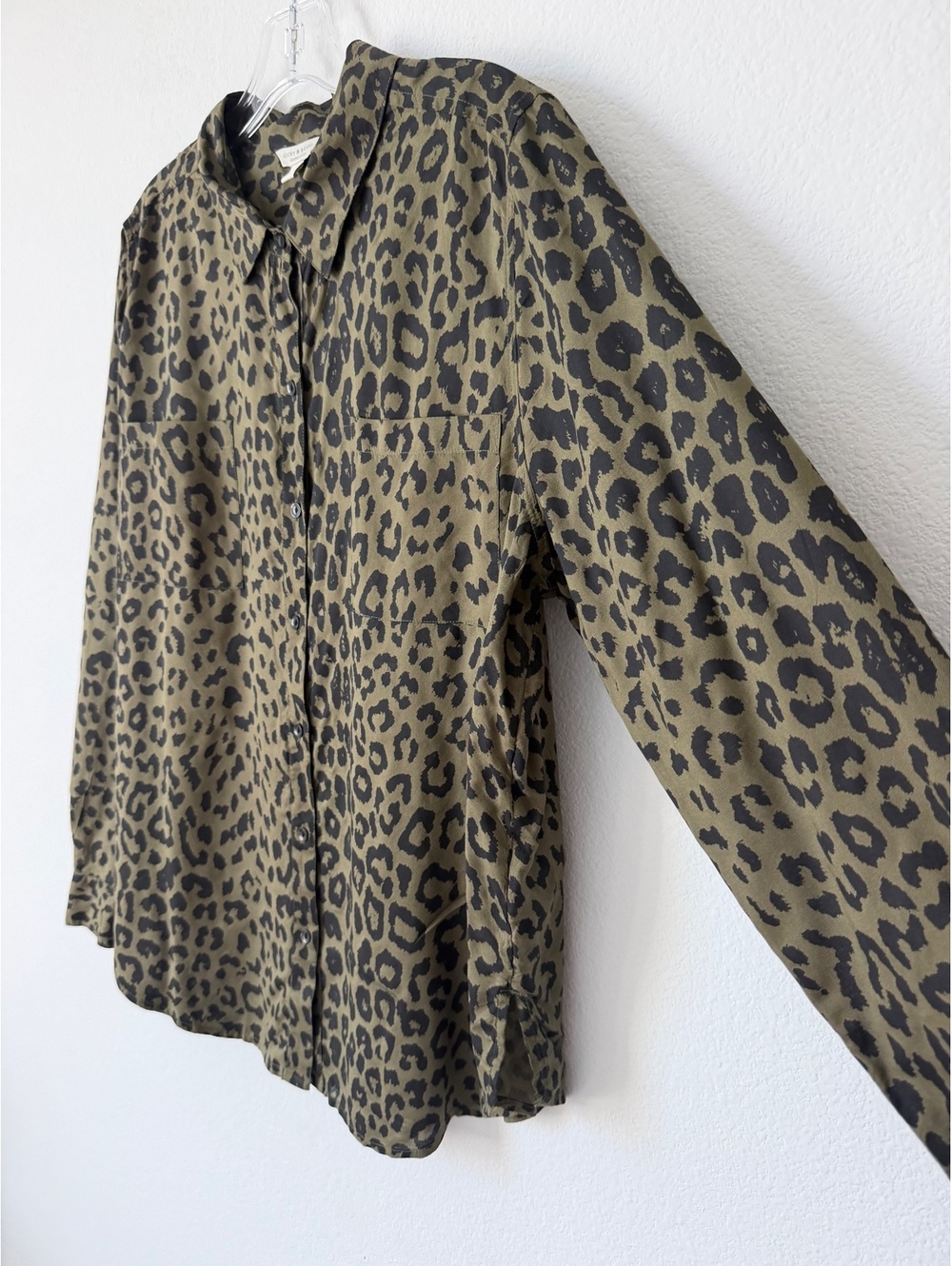 Lucky Brand Long Sleeve Button Front Olive Green/Black Animal Print Shirt Size L - Picture 4 of 7